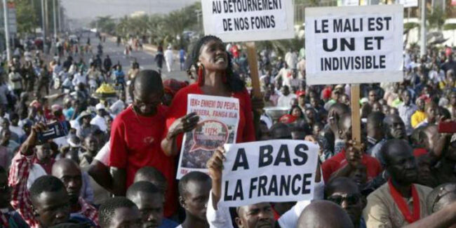 manif_anti-france_bamako_sipa-1