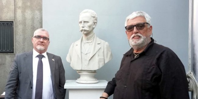 monumento_marti