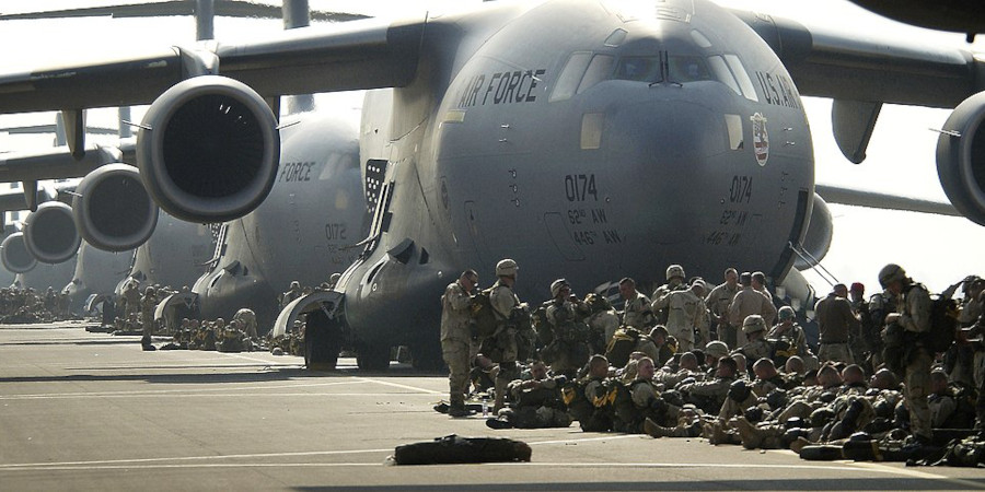 U.S._Army_paratroopers_of_the_173rd_Airborne_Brigade_at_Aviano_Air_Base_Italy