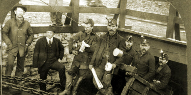 File source: http://commons.wikimedia.org/wiki/File:Hazelton_coal_miners.jpg
