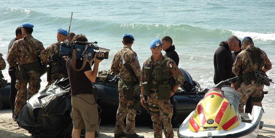 Italian_UN_soldiers_Lebanon_2006