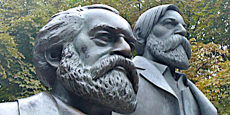 Berlin_-_Marx-Engels-Forum_-_geo.hlipp_.de_-_42663-1