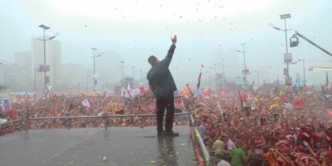 4-octubre-el-dia-que-caracas-se-desbordo-en-amor-a-chavez