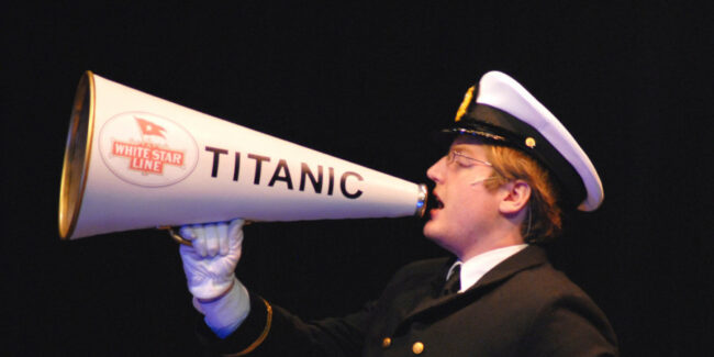 titanic-megafono