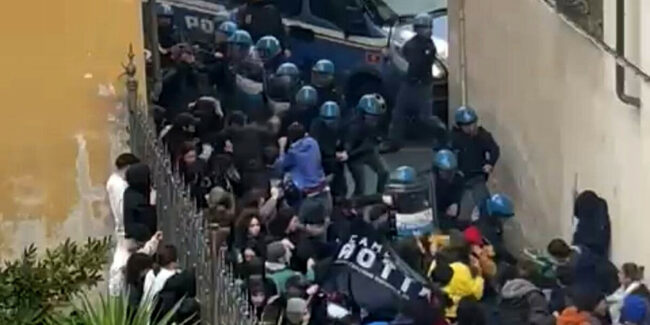Studenti-manganellati-corteo-pro-Palestina-Pisa-3-febbraio-2024