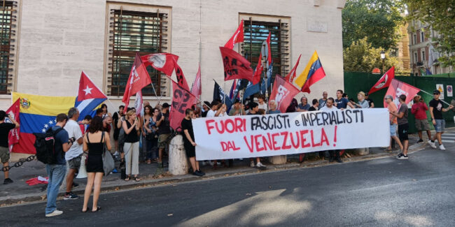 fuori-i-fascisti-dal-venezuela